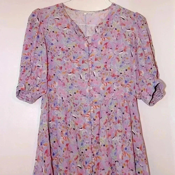 Large OLIVACEOUS Purple Floral Puff Sleeve Dress - Picture 12 of 12
